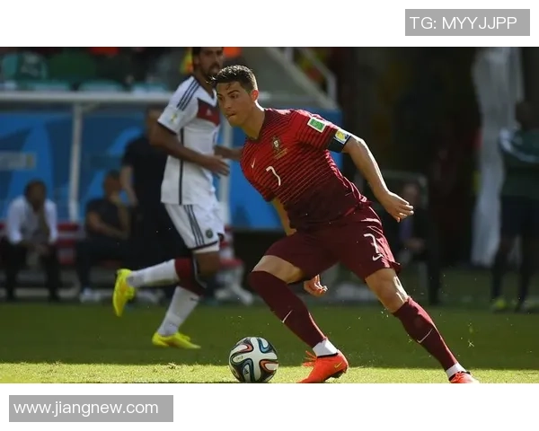 足球明星简笔画创作指南轻松描绘你心中的球场英雄 足球明星简笔画创作指南轻松描绘你心中的球场英雄