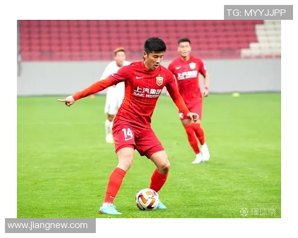 上海足球队荣登足球节奏排行榜首位引领全国足球新风潮