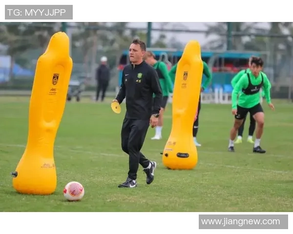 滴滴足球明星背后的故事与成就揭秘，谁是你心中的足球偶像