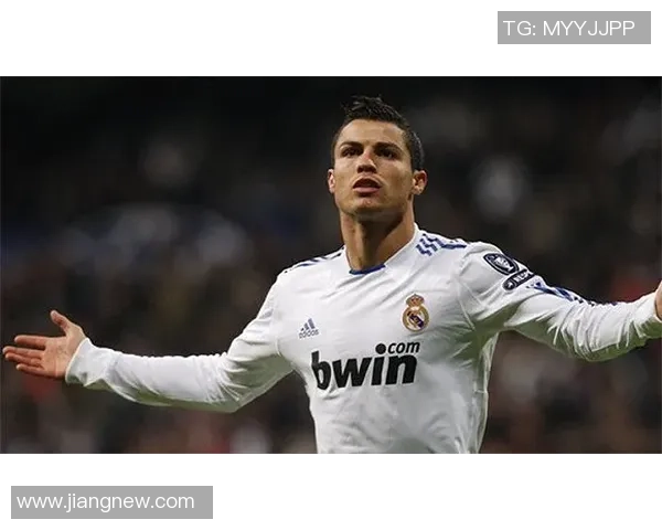 外国足球明星全称揭秘:从梅西到C罗他们的名字背后故事与成就分析